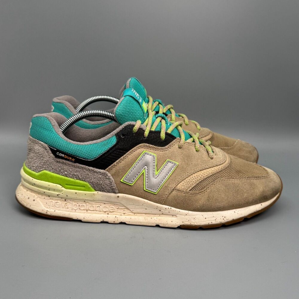 New Balance 997H Mens 10.5 Brown Tan Suede Lace Low Athletic Running Sneakers